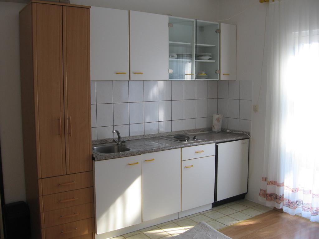Apartments Marjanovic Bol Rum bild